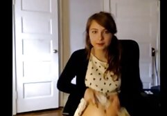 Szőke retro szexvideo Egyenes Travis maszturbál